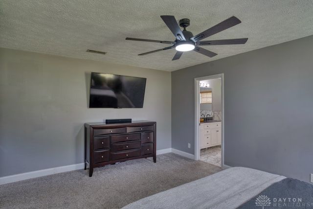 1281 Whitetail Drive, Fairborn, OH 45324