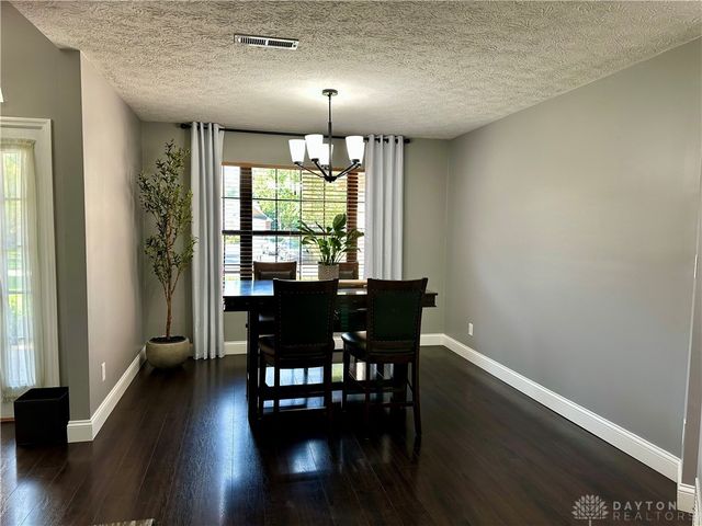 1281 Whitetail Drive, Fairborn, OH 45324