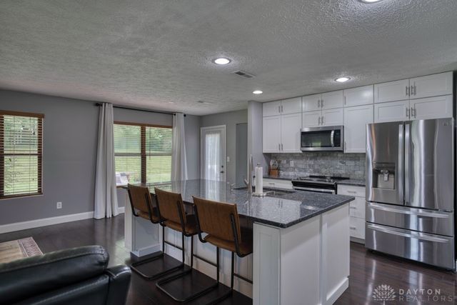 1281 Whitetail Drive, Fairborn, OH 45324