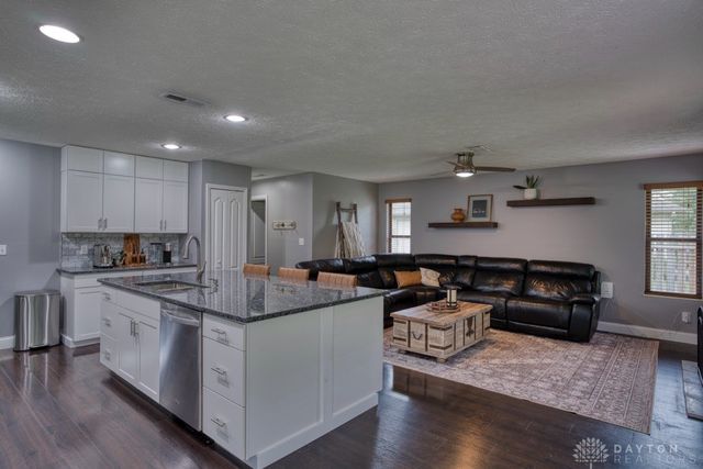 1281 Whitetail Drive, Fairborn, OH 45324