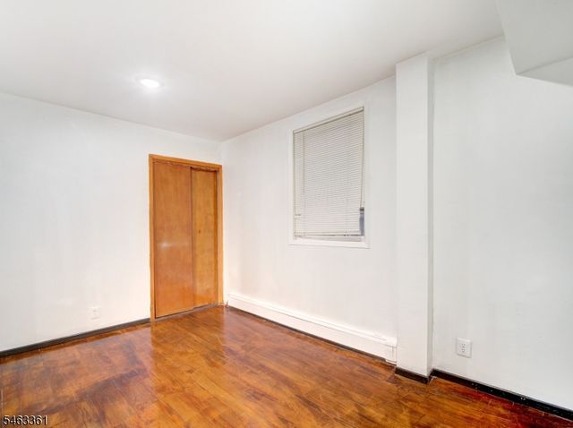 503 Franklin St, Elizabeth City, NJ 07206