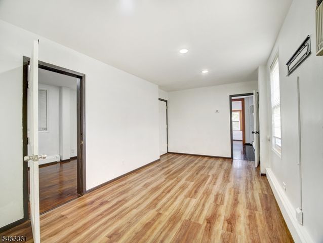 503 Franklin St, Elizabeth City, NJ 07206