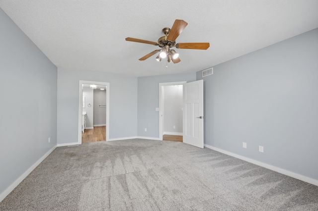 2213 E Myrtlewood Ct, Derby, KS 67037
