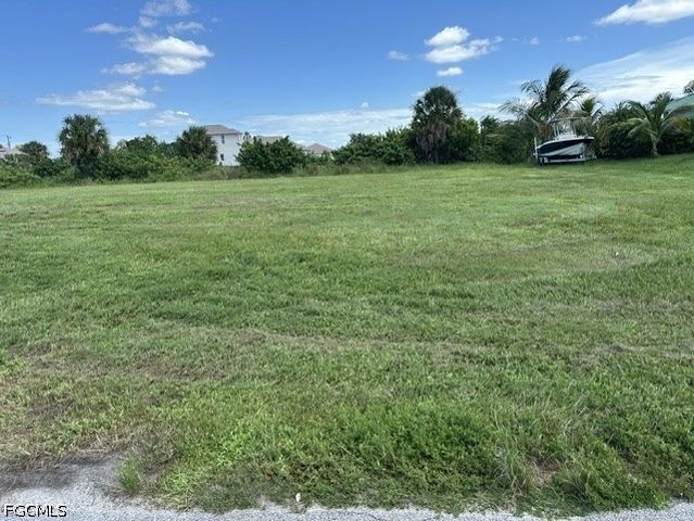 2529 NE 20th PL, Cape Coral, FL 33909