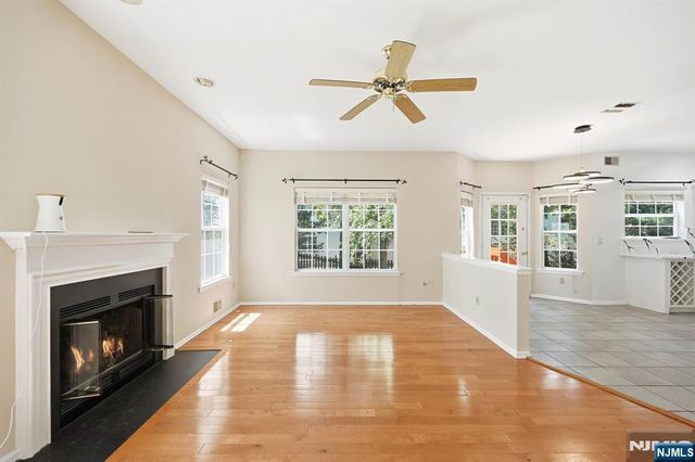 19 Colmart Way, Bridgewater, NJ 08807