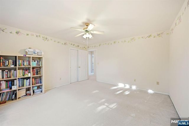 19 Colmart Way, Bridgewater, NJ 08807
