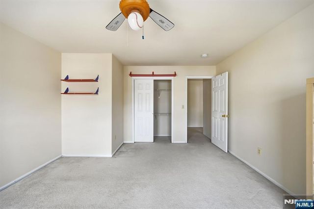 19 Colmart Way, Bridgewater, NJ 08807