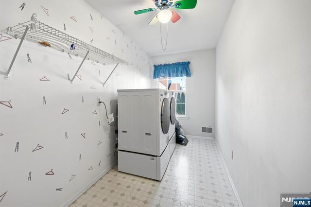 19 Colmart Way, Bridgewater, NJ 08807