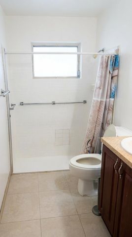 2898 Ashley Dr Drive E C, West Palm Beach, FL 33415