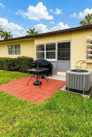 2898 Ashley Dr Drive E C, West Palm Beach, FL 33415