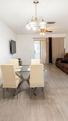 2898 Ashley Dr Drive E C, West Palm Beach, FL 33415