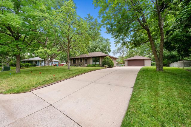 11335 Swallow Street NW, Coon Rapids, MN 55433