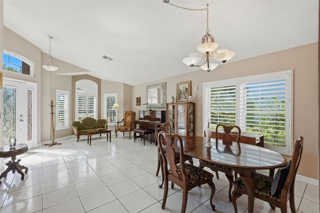1240 BLUFFS CIRCLE, Dunedin, FL 34698