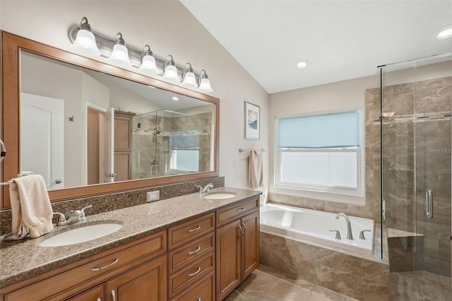 1240 BLUFFS CIRCLE, Dunedin, FL 34698