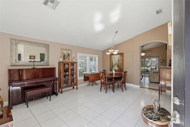 1240 BLUFFS CIRCLE, Dunedin, FL 34698