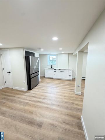 157 Cottage Place 1, Fairview, NJ 07022