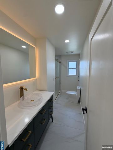 157 Cottage Place 1, Fairview, NJ 07022