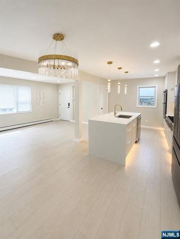 157 Cottage Place 1, Fairview, NJ 07022