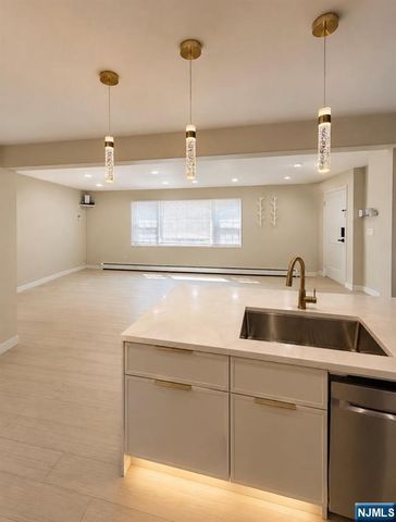 157 Cottage Place 1, Fairview, NJ 07022