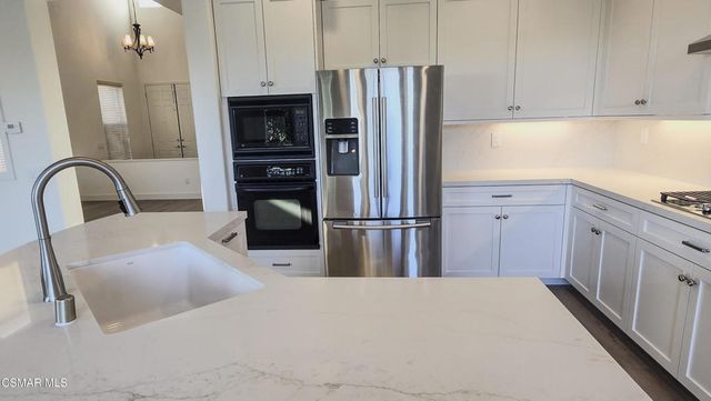 3058 Blazing Star Drive, Thousand Oaks, CA 91362
