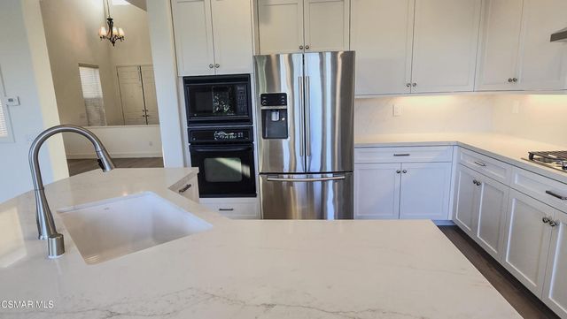 3058 Blazing Star Drive, Thousand Oaks, CA 91362