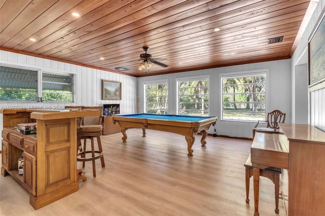 23400 SW 142nd Ave, Homestead, FL 33032