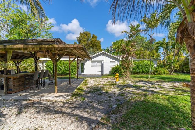 23400 SW 142nd Ave, Homestead, FL 33032