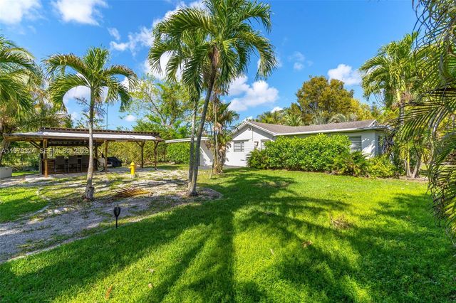 23400 SW 142nd Ave, Homestead, FL 33032