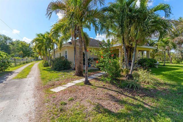 23400 SW 142nd Ave, Homestead, FL 33032