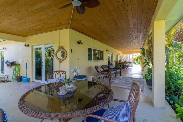 23400 SW 142nd Ave, Homestead, FL 33032