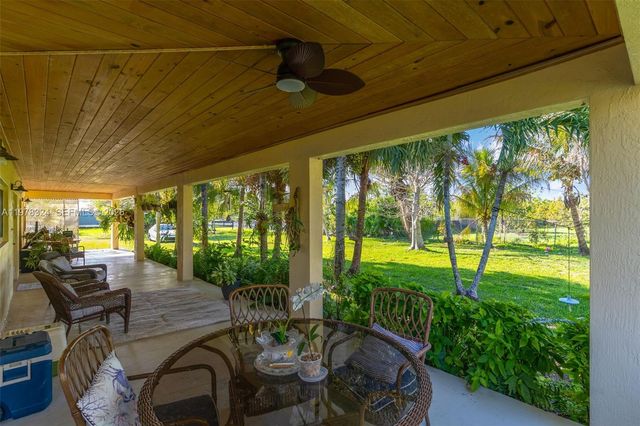 23400 SW 142nd Ave, Homestead, FL 33032