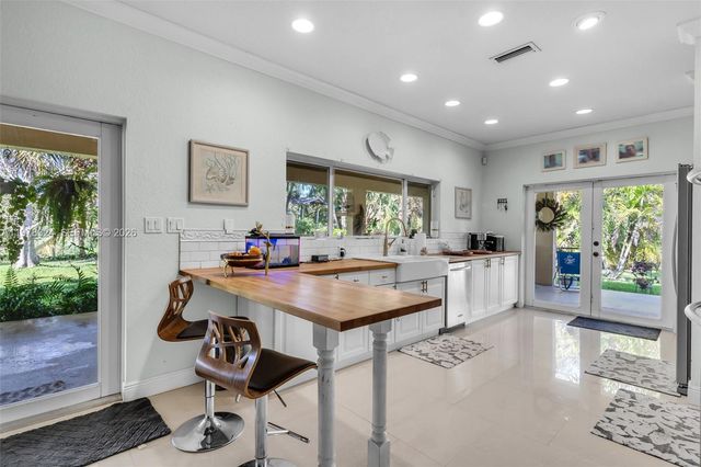 23400 SW 142nd Ave, Homestead, FL 33032