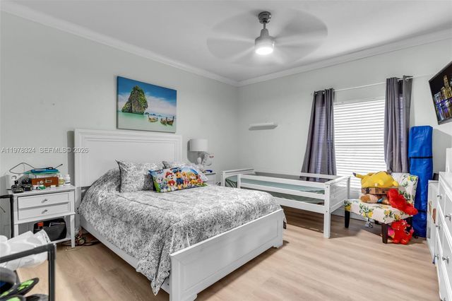 23400 SW 142nd Ave, Homestead, FL 33032