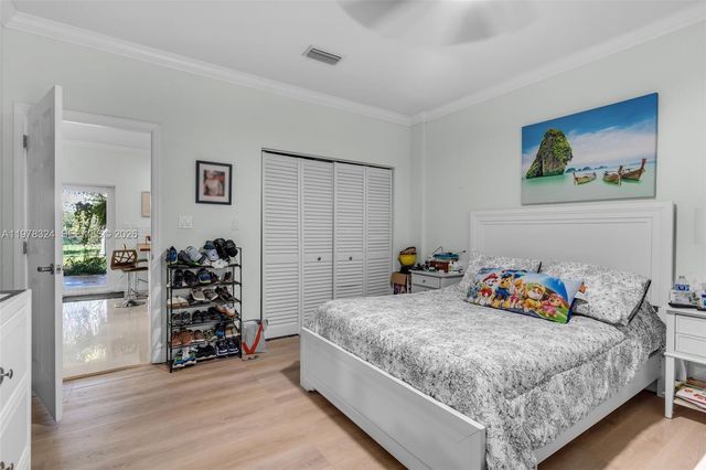 23400 SW 142nd Ave, Homestead, FL 33032