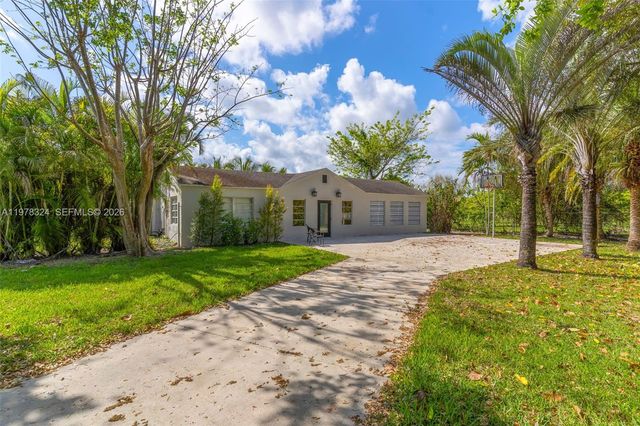 23400 SW 142nd Ave, Homestead, FL 33032