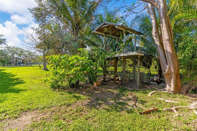 23400 SW 142nd Ave, Homestead, FL 33032