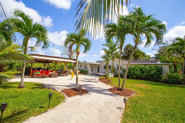 23400 SW 142nd Ave, Homestead, FL 33032