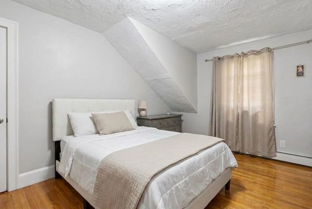 20 Brightwood Ave, Worcester, MA 01604