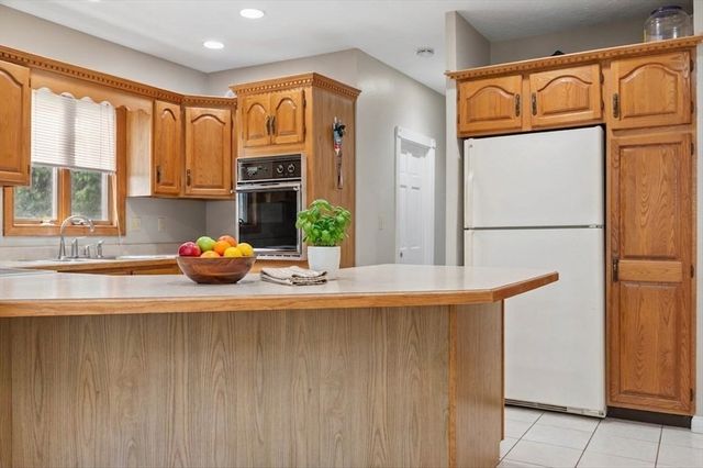 20 Brightwood Ave, Worcester, MA 01604