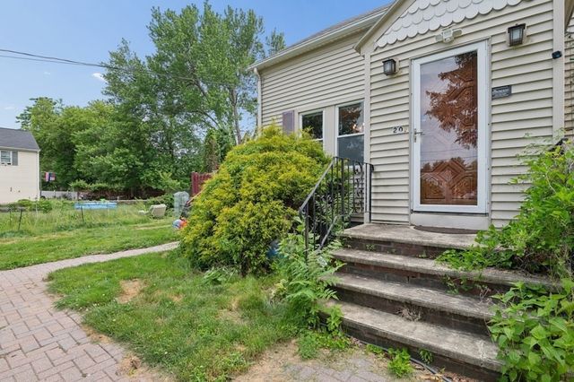 20 Brightwood Ave, Worcester, MA 01604