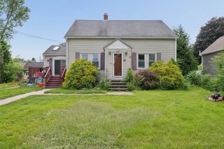 20 Brightwood Ave, Worcester, MA 01604