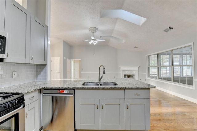 1075 Prestonwood Drive, Lawrenceville, GA 30043