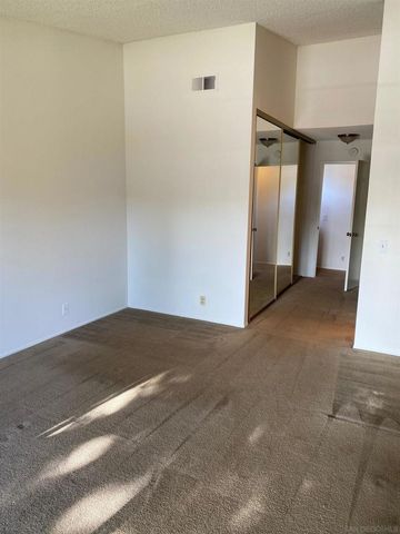 7608 Palmilla Dr, San Diego, CA 92122