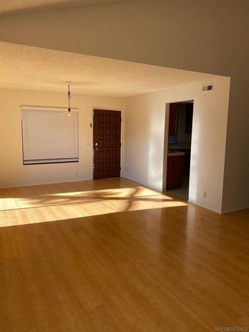 7608 Palmilla Dr, San Diego, CA 92122