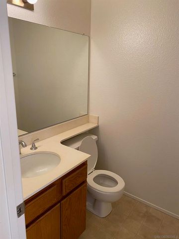 7608 Palmilla Dr, San Diego, CA 92122