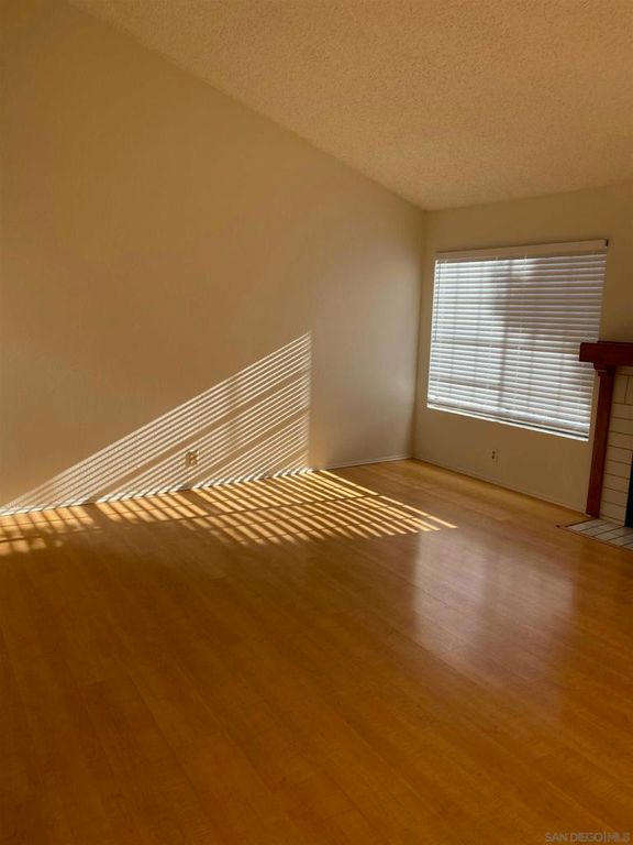 7608 Palmilla Dr, San Diego, CA 92122