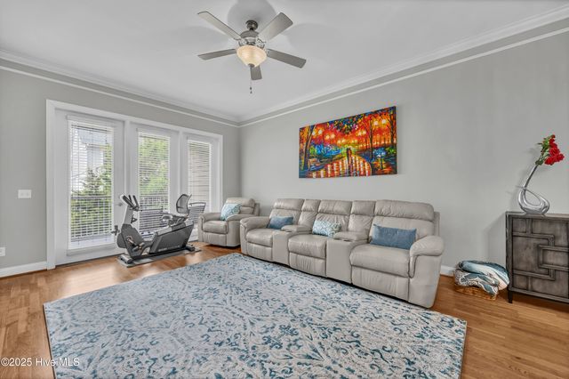 215 Valencia Court Unit 203, Wilmington, NC 28412