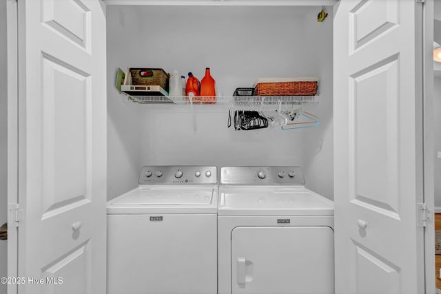 215 Valencia Court Unit 203, Wilmington, NC 28412