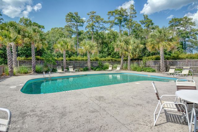 215 Valencia Court Unit 203, Wilmington, NC 28412