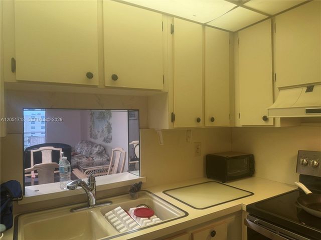 441 SE 3rd Street 505, Dania Beach, FL 33004